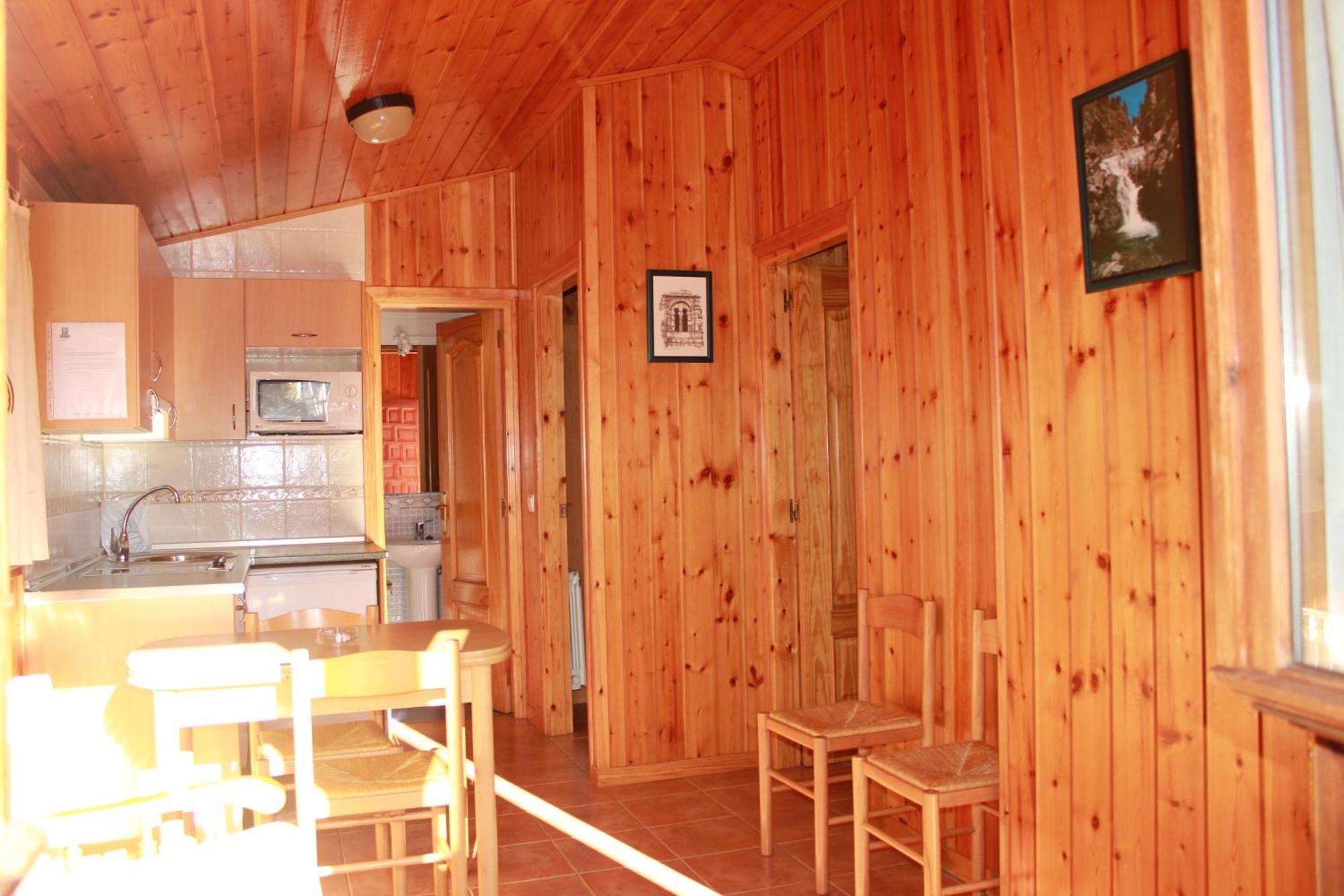 Camping Valle De Tena Sabinanigo Exterior photo
